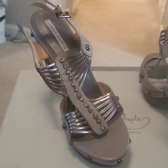 Lovely People 'Calantha' Studded Pump (Taupe) - Picture 6 of 7